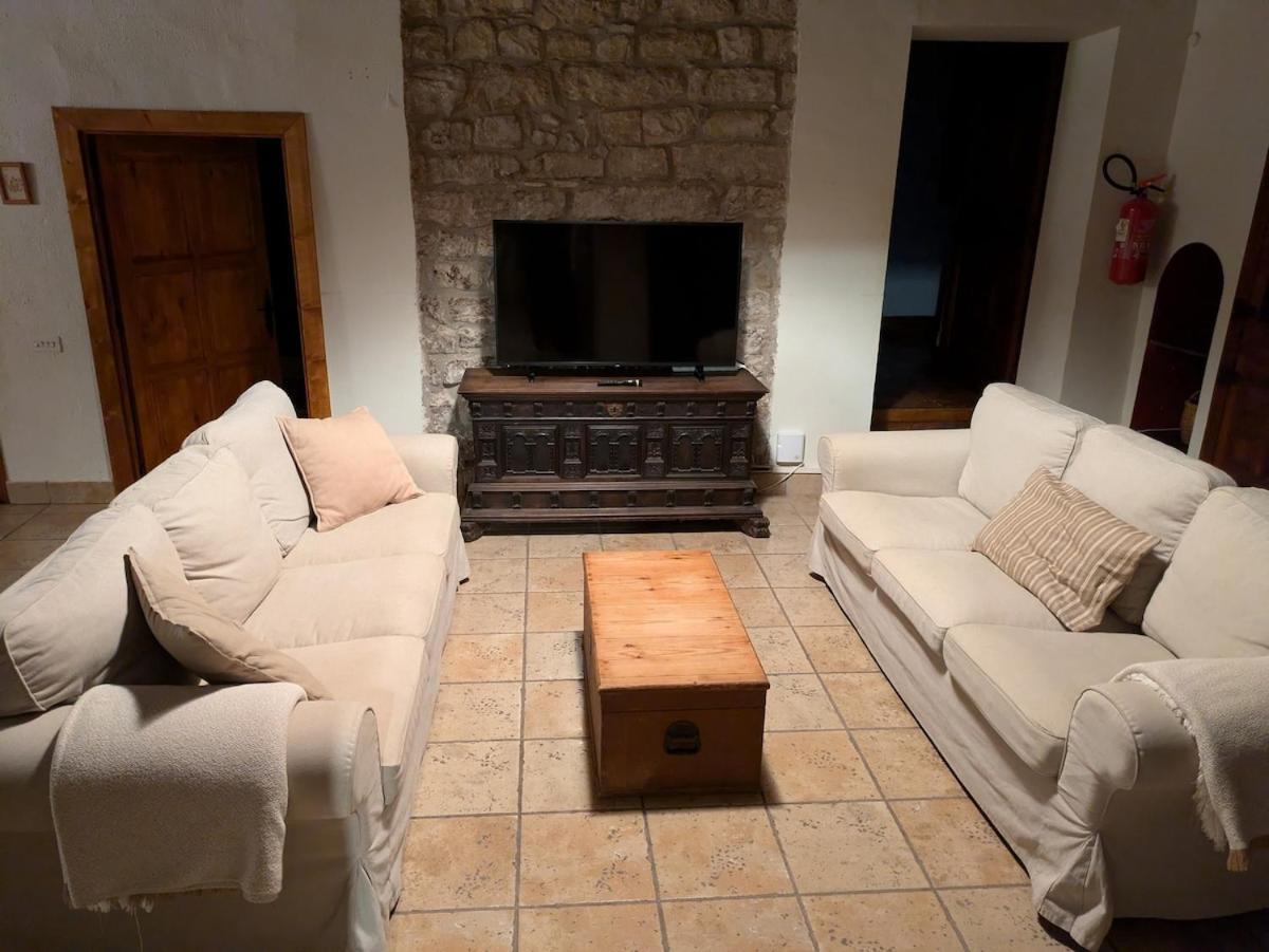 Castellfullit de Riubregos Masia Cal Millas - Turisme Rural מראה חיצוני תמונה